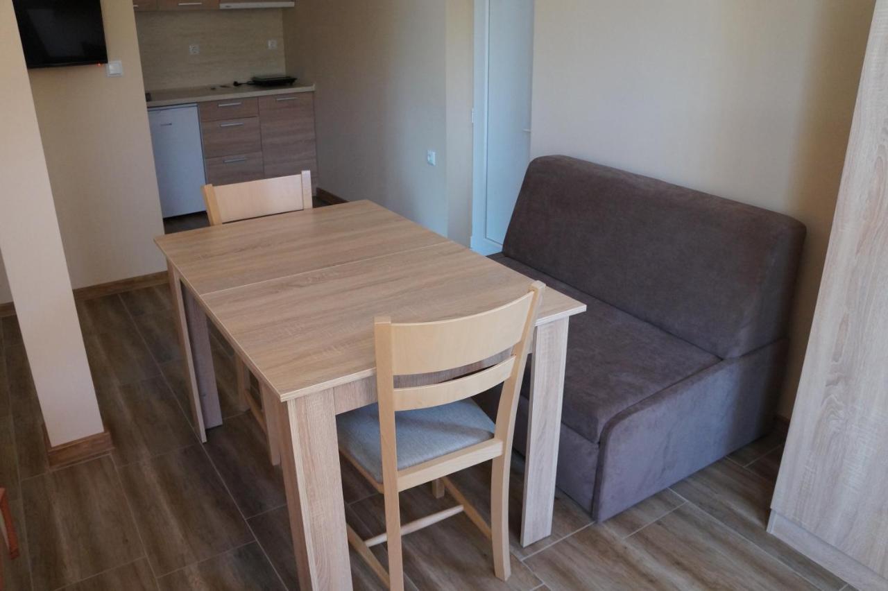 Dessi Apartment Pleven ภายนอก รูปภาพ